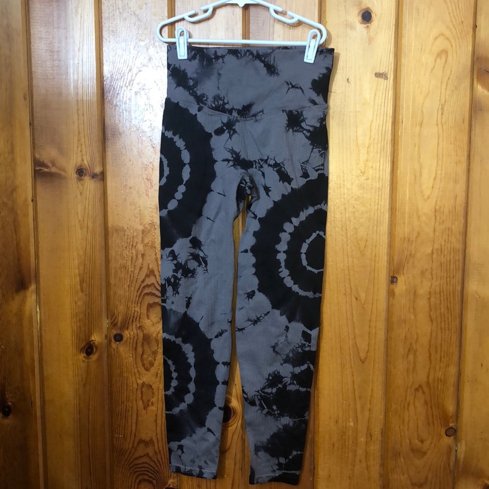 Victoria’s Secret Pink Tie Dye Seamless High Waist Leggings size XS workout pant - Picture 5 of 14